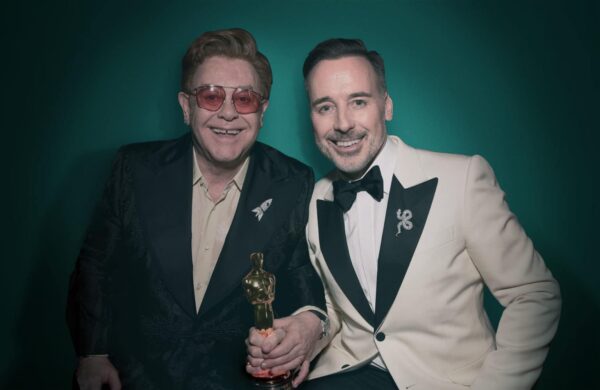 600px x 390px - Sir Elton John invites you to party & celebrate The Oscars with him -  QUEERGURU